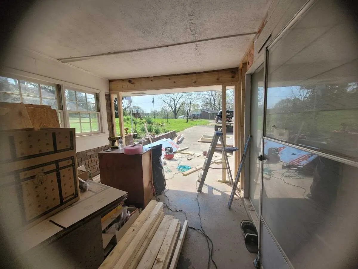 Air movers and dehumidifier for Water Mitigation Services in Bluffton